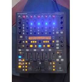 BEHRINGER DDM 4000